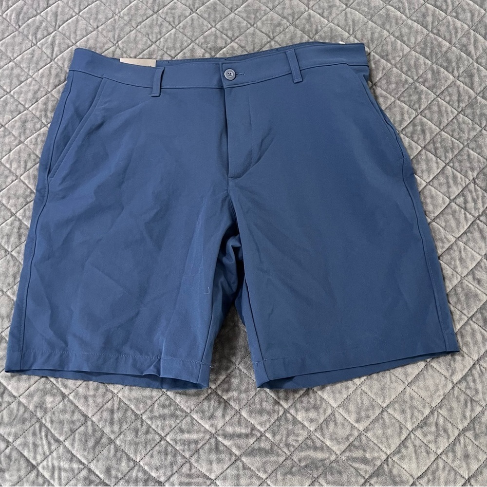 Under Armour Shorts Men Size 40 10” Inseam Chino Golf Navy Blue Heatgear B8